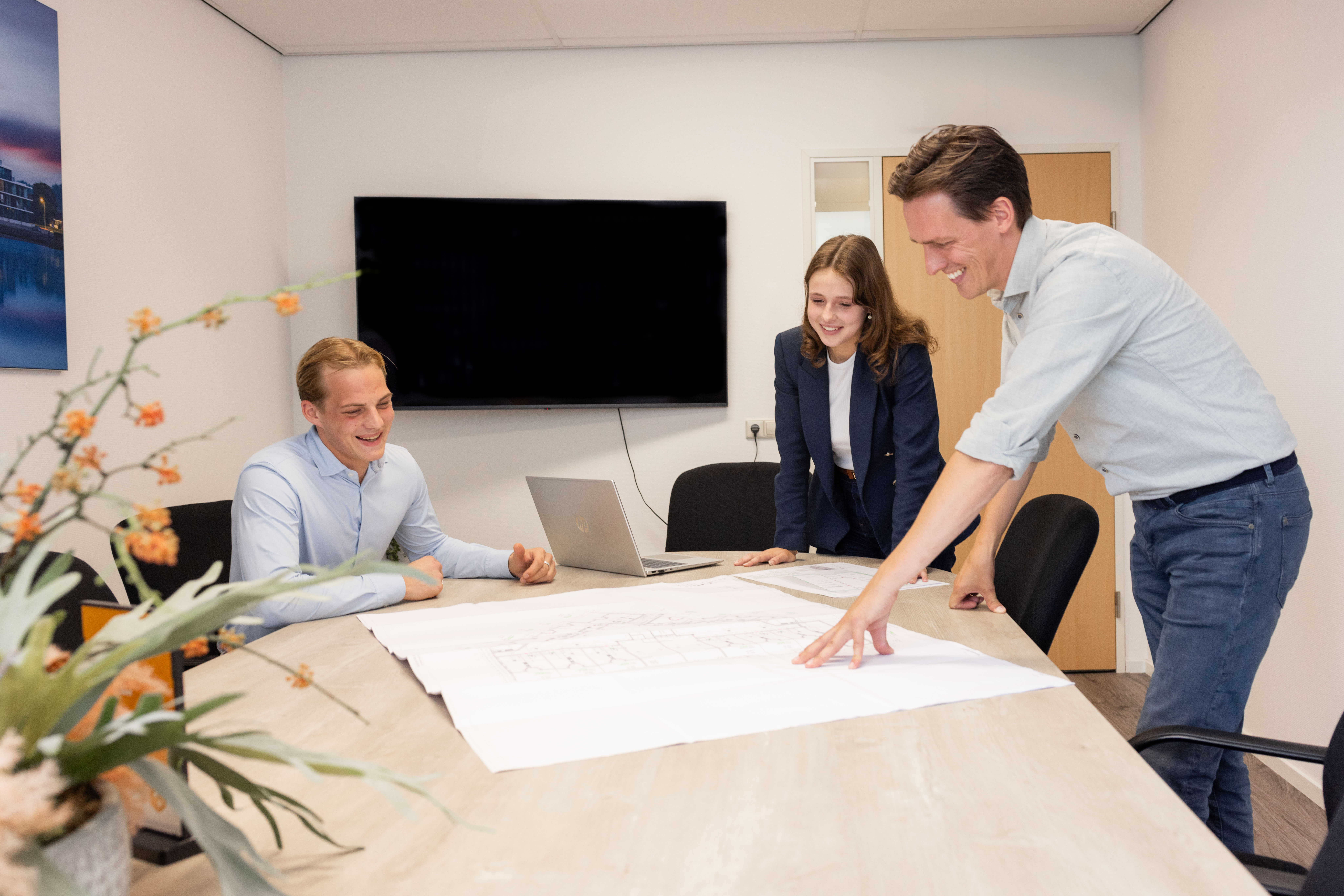 Assistent Controller